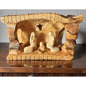 Nativity Manger Olive Wood Made in the Holy Land Jerusalem 8.5”x5.5” Hand carved